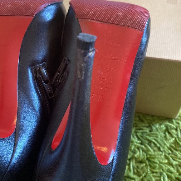 Christian Louboutin’s high heel ankle bootie - Picture 4 of 10